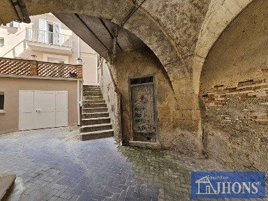 Bilocale da ristrutturare, Centro, Enna