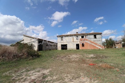 Bellante, Via Villa De Luca