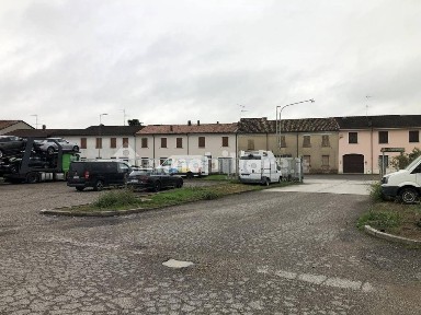 Capannone in Vendita