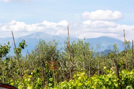 Casale, da ristrutturare, 220 m², Montegiorgio