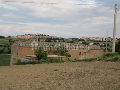 Casale Contrada Vallasciano, Fermo