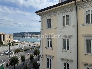 Quadrilocale via Felice Venezian 1, Città Vecchia, Trieste