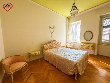 Quadrilocale via dell'Eremo 1, Settefontane, Trieste