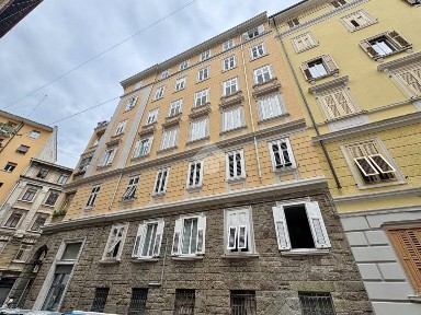 Trilocale via degli Apiari 4, Roiano, Trieste