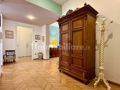 Trilocale via Cesare Beccaria 7, Borgo Teresiano, Trieste