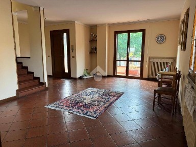 Villa bifamiliare via Don Giovanni Minzoni, Centro, Chiesina Uzzanese