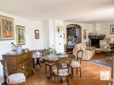 Villa unifamiliare via Romana, Centro, Serravalle Pistoiese