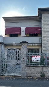 Villa unifamiliare, ottimo stato, 230 m², Centro, Agliana