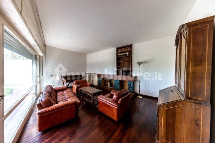 Villa unifamiliare via di Marzalla, Centro, Pescia