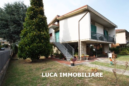 Villa unifamiliare via Ottone Rosai 8, Alberghi, Via Romana, Pescia Morta, Pescia