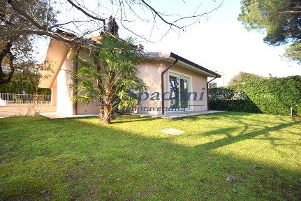 Villa unifamiliare via Vincenzo Bellini, Montecatini-Terme