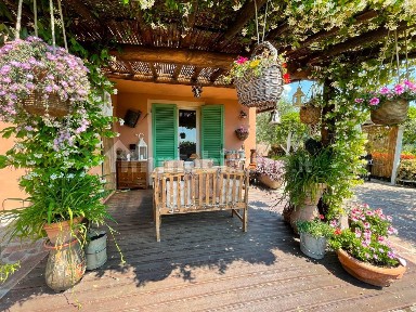 Villa bifamiliare via Falciano, Buggiano