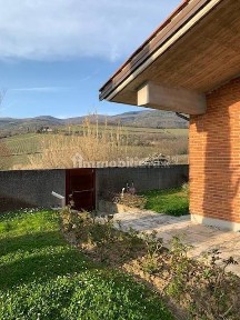 Villa bifamiliare, ottimo stato, 220 m², Santomato, Pistoia
