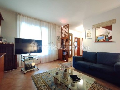 Villa bifamiliare via Corrado da Montemagno 18/A, Centro, Quarrata