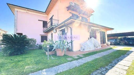 Villa bifamiliare via Amerigo Profili, Centro, Monsummano Terme