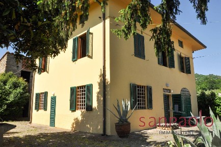 Pescia, Via per San Gennaro
