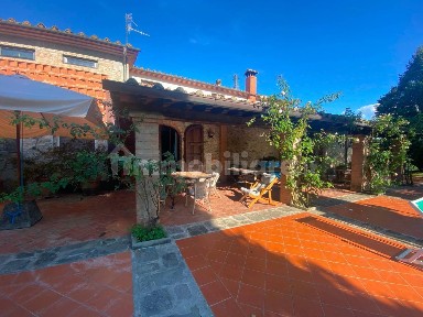 Villa unifamiliare via San Piero in Vincio, Giardino Zoologico, Pistoia