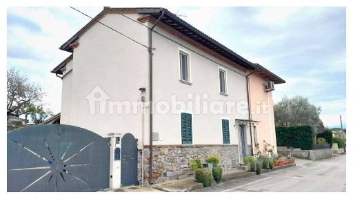 Larciano, Via Corsini