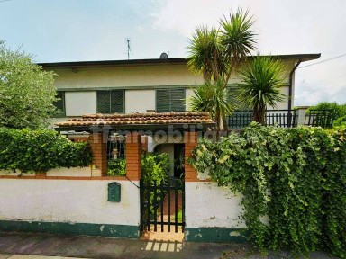 Villa all'asta via Magellano, 8, Massa e Cozzile