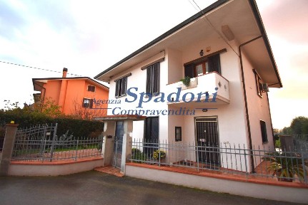 Villa unifamiliare via Rubattorno 910, Uggia Pazzera Bizzarrino, Monsummano Terme
