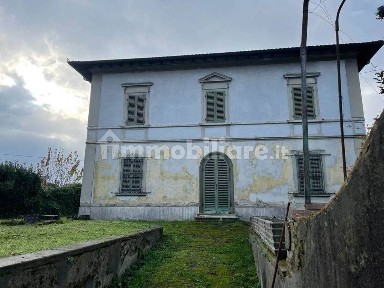Villa unifamiliare via Camillo Benso di Cavour, Borgo A Buggiano, Buggiano