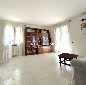 Villa unifamiliare via Ugo Foscolo 68, Centro, Agliana