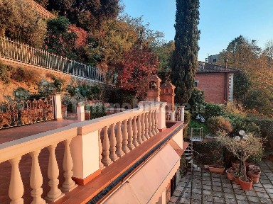 Villa unifamiliare, ottimo stato, 1092 m², Montecatini-Terme