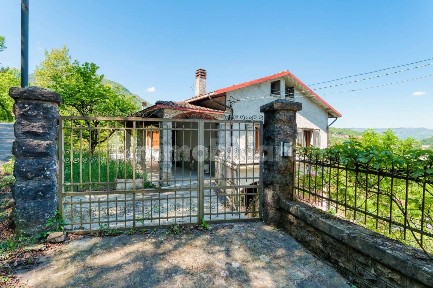 Villa unifamiliare Località Ponte Venturina 82, Ponte Della Venturina, Sambuca Pistoiese
