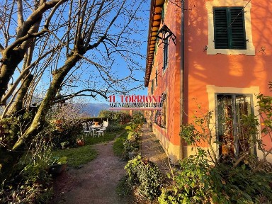 Villa unifamiliare via dei Colli per Uzzano, Centro, Pescia