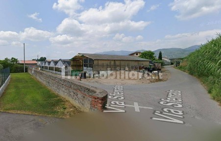 Villa all'asta Sferrato, Pescia