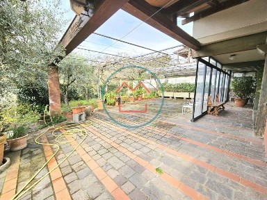 Villa bifamiliare via Provinciale Colligiana, Margine Coperta Traversagna, Massa e Cozzile