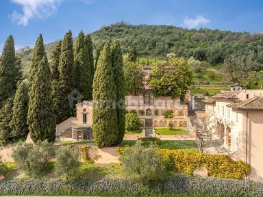 Pescia, Via di Collecchio