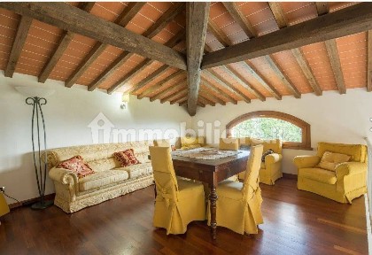 Villa unifamiliare Località Villa Chiari, Collodi, Ponte all'Abate, Monte a Pescia, Pescia