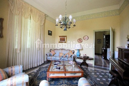 Villa unifamiliare Strada Regionale Lucchese, Centro, Pescia