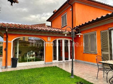 Villa unifamiliare via Vecchia Montalese 10A, Santomato, Pistoia