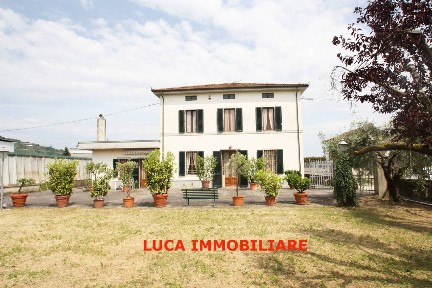 Villa unifamiliare via Manselina 15, Alberghi, Via Romana, Pescia Morta, Pescia