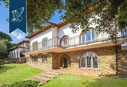Villa unifamiliare, ottimo stato, 900 m², Montecatini-Terme