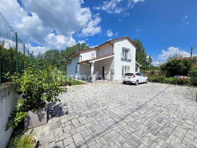 Villa unifamiliare, nuova, 180 m², Borgo A Buggiano, Buggiano