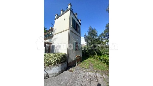 Villa bifamiliare, da ristrutturare, 617 m², Buggiano