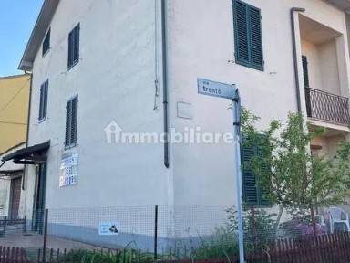 Villa unifamiliare via Trento, Centro, Agliana