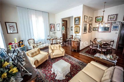 Villa unifamiliare viale Libertà No Number, Montecatini-Terme