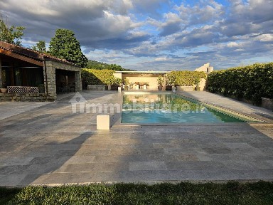 Villa bifamiliare, ottimo stato, 400 m², Candeglia, Pistoia