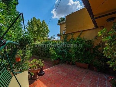 Villa unifamiliare Neighbourhood: Parco Delle Terme - Sant'Antonio, Montecatini-Terme