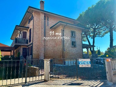 Quadrilocale viale Aurelio Saffi 38/c, Porto Canale di Levante, Cesenatico