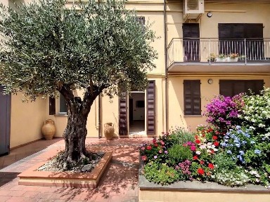 Bilocale via dei Mille, Viale Vittorio Veneto, Forlì