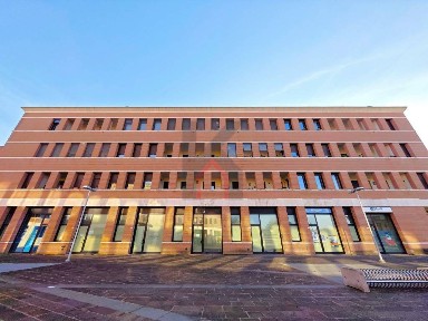 Trilocale piazzale Martiri d'Ungheria 15, Stazione - Grandi Italiani, Forlì