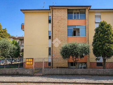 Trilocale via Fratelli degli Esposti 4, Parco Urbano - Piscina, Forlì
