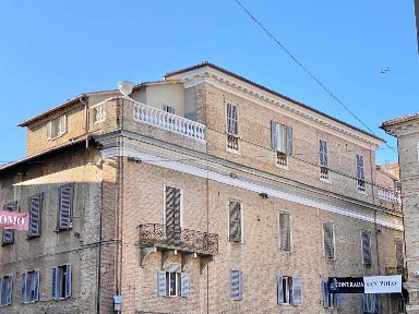 Urbino, Via Veneto