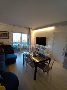 Appartamento ottimo stato, quinto piano, Villa San Martino, Pesaro