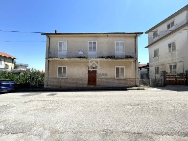 Villa unifamiliare via Dante Alighieri, Taurasi